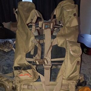 ALPS OutdoorZ External Frame Hunting Pack